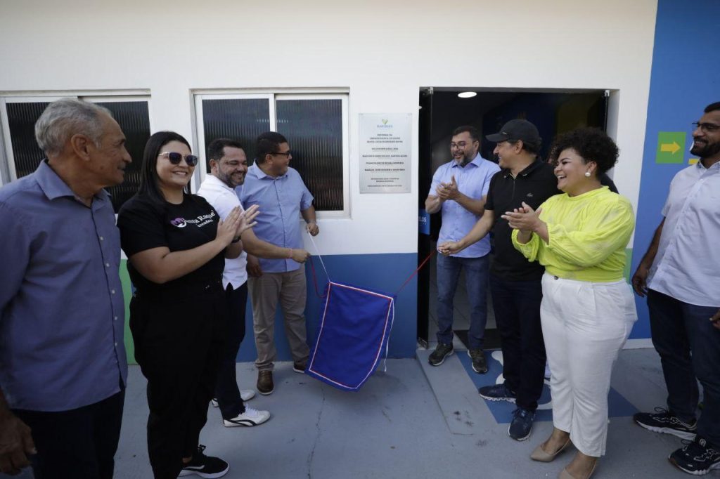 Governador Wilson Lima inaugura serviços da Telessaúde em Barcelos e Tefé, reduzindo a fila de espera para consultas e exames no interior 6 Telessaude interior Foto Alex Pazuello Secom 2 1024x682 1