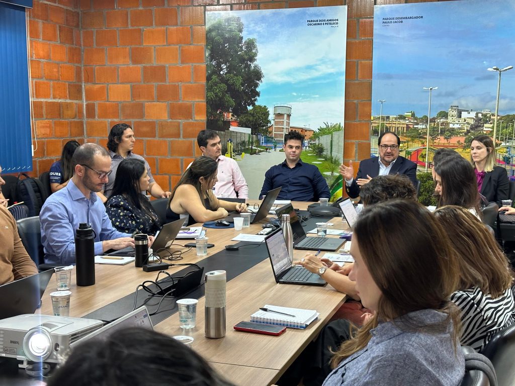 Governo do Amazonas recebe Missão de Pré-Arranque do BID para alinhar os próximos passos das obras do Prosai Parintins 5 UGPE BID MISSAO PRE ARRANQUE FOTO MIKAELLA MORAES 1 1024x768 1