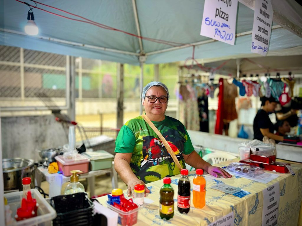 Feira de Empreendedorismo promovida pela beneficiárias do Prosamin+ gera renda e oportunidades 7 UGPE EMPREENDEDORA SOCORRO SILVA FOTO TIAGO CORREA 1024x768 1