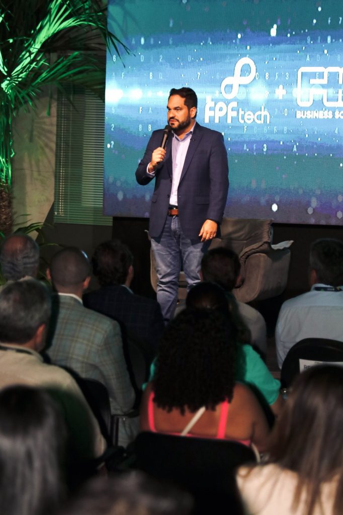 Transformação digital ganha reforço no Amazonas com nova pós-graduação 6 WhatsApp Image 2025 05 08 at 112829 682x1024 1