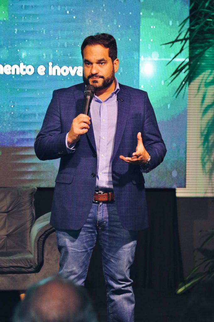 Transformação digital ganha reforço no Amazonas com nova pós-graduação 7 WhatsApp Image 2025 05 08 at 112830 682x1024 1
