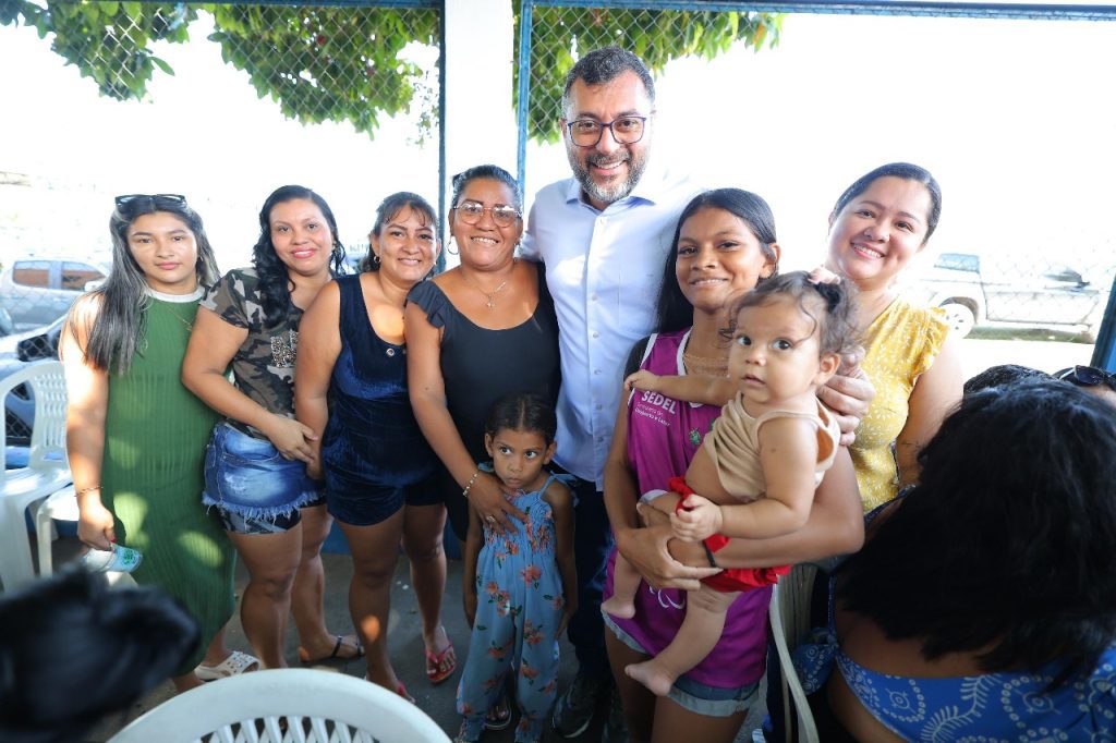 Mães de alunos do Pelci destacam compromisso do Governo do Amazonas com esporte e lazer 7 WhatsApp Image 2025 05 09 at 171846 1024x682 1