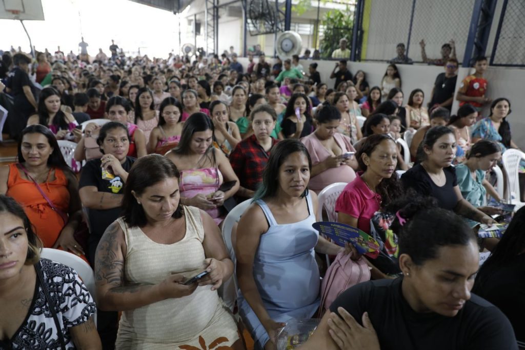 “Essa entrega é essencial”, diz uma das mães contempladas com a entrega de ‘kits bebês’ e cestas básicas 12 WhatsApp Image 2025 05 10 at 153747 1024x682 1