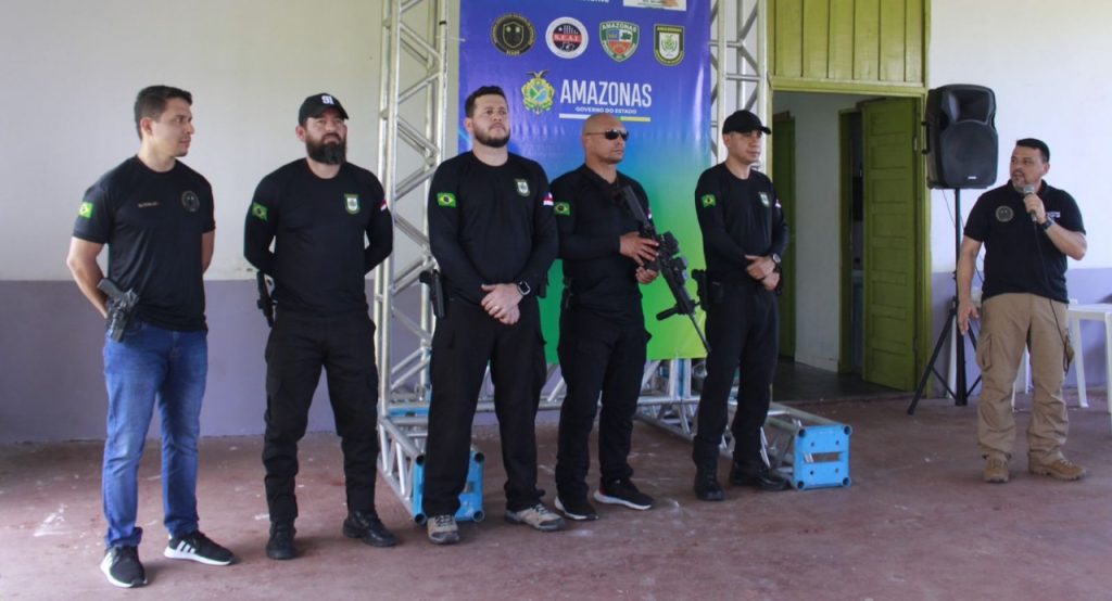 Comunidades ribeirinhas: Governo do Amazonas, por meio da SSP-AM, reforça policiamento na RDS Rio Negro 8 WhatsApp Image 2025 05 21 at 163338 1 1024x554 1
