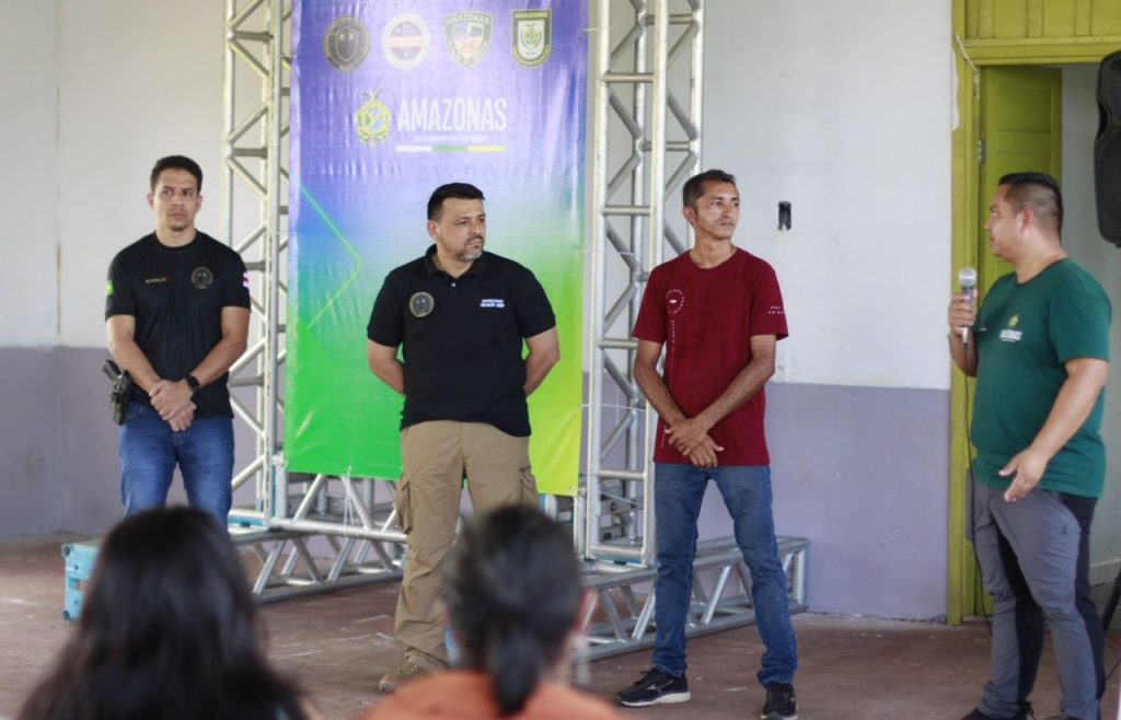 Comunidades ribeirinhas: Governo do Amazonas, por meio da SSP-AM, reforça policiamento na RDS Rio Negro 10 WhatsApp Image 2025 05 21 at 163338 1024x658 1