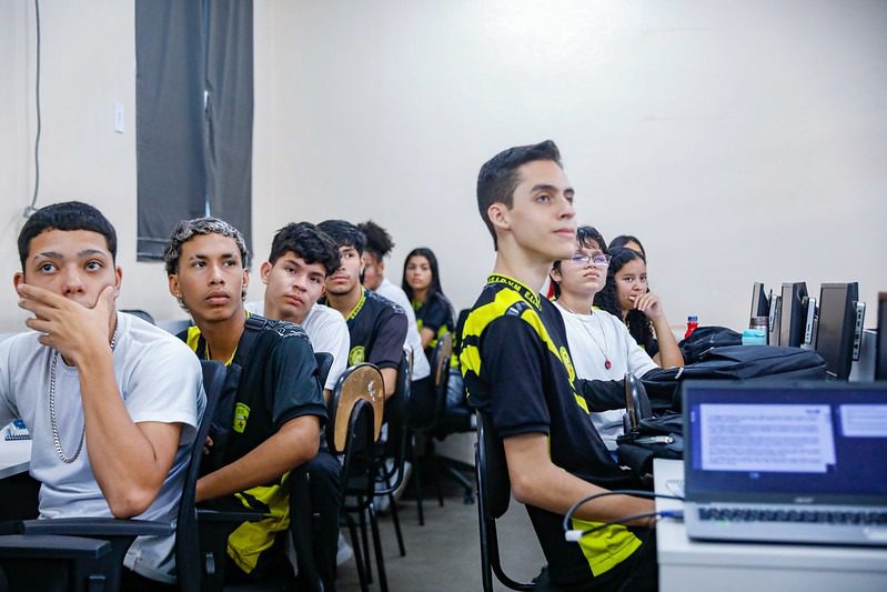 Governo do Amazonas entrega certificação para primeiras turmas do projeto Sine Primeiro Emprego 8 WhatsApp Image 2025 05 22 at 163057