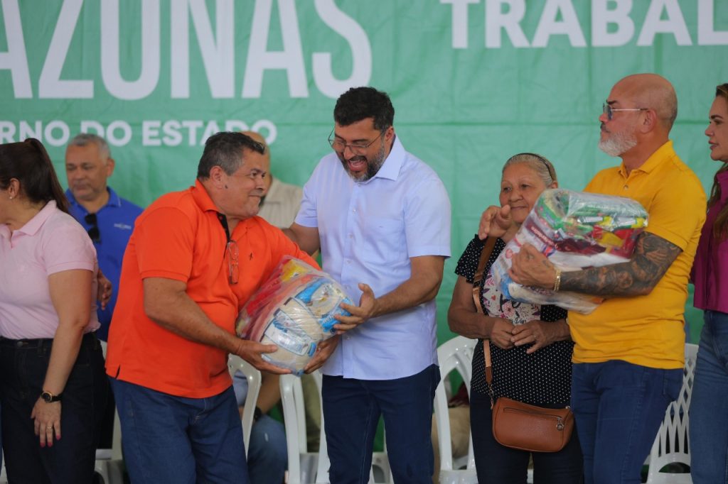Em Rio Preto da Eva, governador Wilson Lima destina mais de R$ 1,5 milhão para impulsionar a produção rural 16 WhatsApp Image 2025 05 27 at 160432 1024x682 1