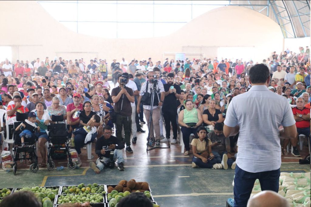 Em Rio Preto da Eva, governador Wilson Lima destina mais de R$ 1,5 milhão para impulsionar a produção rural 24 WhatsApp Image 2025 05 27 at 160433 1 1024x682 1