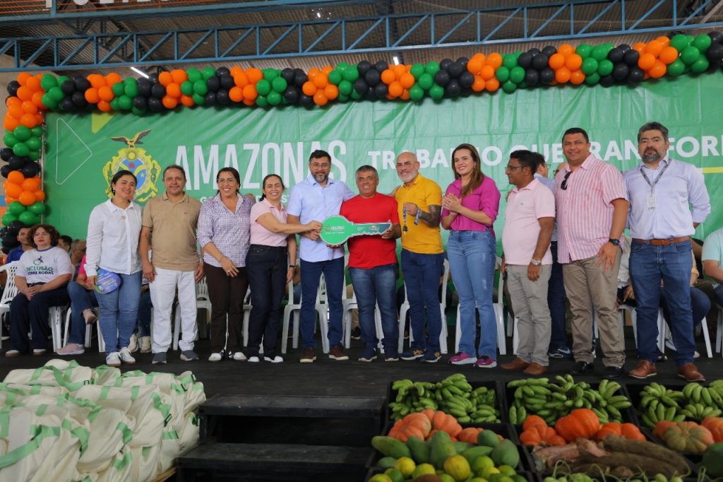Em Rio Preto da Eva, governador Wilson Lima destina mais de R$ 1,5 milhão para impulsionar a produção rural 21 WhatsApp Image 2025 05 27 at 160458 1024x682 1