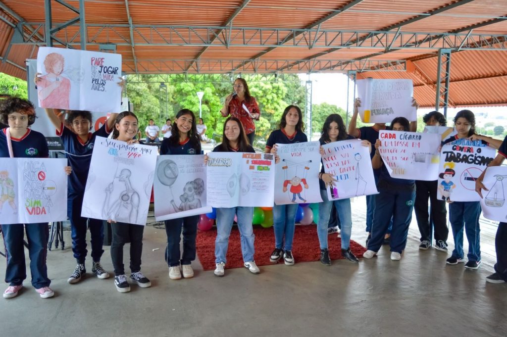 SES-AM reforça combate ao tabagismo em ação educativa na Vila Olímpica 6 WhatsApp Image 2025 05 30 at 171306 1024x681 1