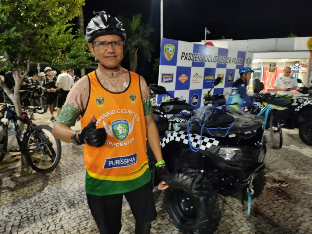 Polícia Militar do Amazonas realiza 10º Passeio Ciclístico Tiradentes e reúne mais de 300 pessoas na Ponta Negra 8 carlos vieira 1024x768 1