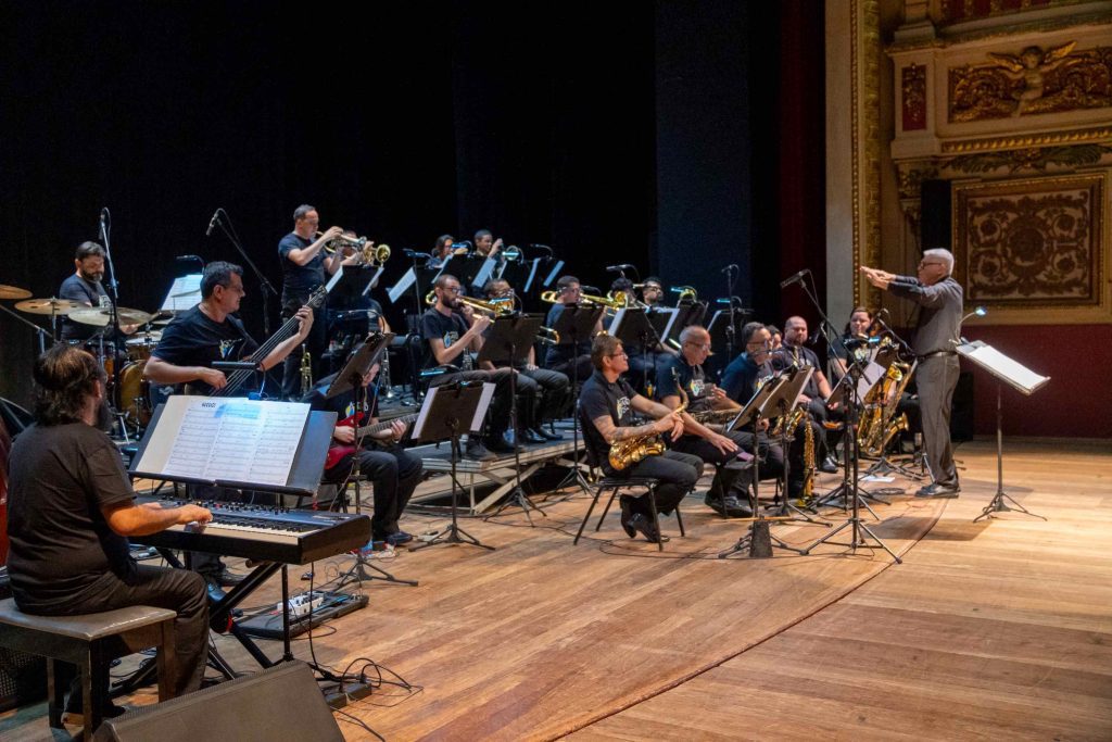 Amazonas Band celebra 25 anos com espetáculo ‘Mainstream Jazz’ no Teatro Amazonas 9 cultura Amazonas Band foto divulgacao Aguilar Abecassis 3 1024x683 1