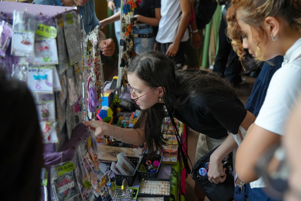 Universo Geek Museu reforça a economia criativa em Manaus e transforma cultura geek em oportunidade de renda 9 cultura Universo Geek Museu foto Aguilar Abecassis Secretaria de Estado de Cultura e Economia Criativa 5 1 1024x683 1