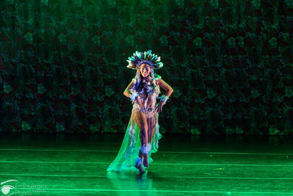 Teatro da Instalação apresenta espetáculo de dança do ventre em ‘Noite Árabe’ 5 cultura noite arabe foto divulgacao 2 1024x684 1