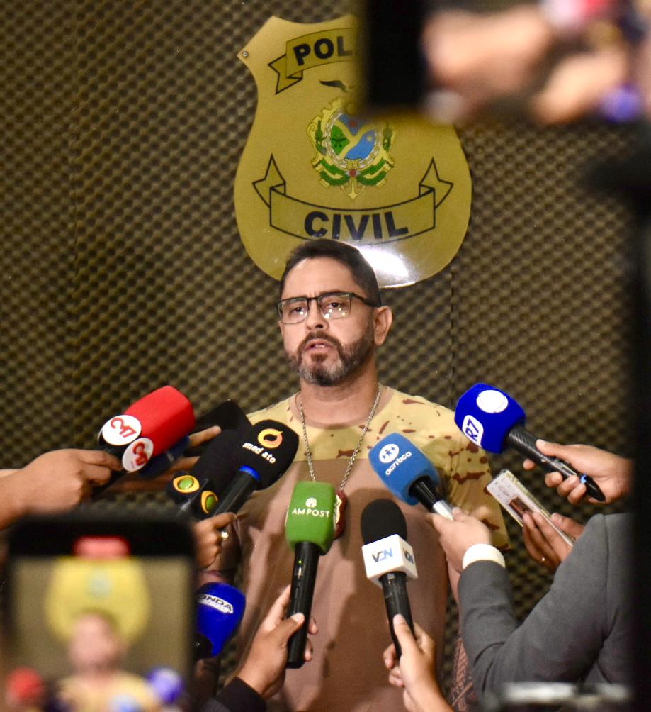 Polícia Civil deflagra operação e apreende drogas, armamentos, munições e caminhonete; prejuízo ao crime organizado é de R$ 1 milhão 18 del torres