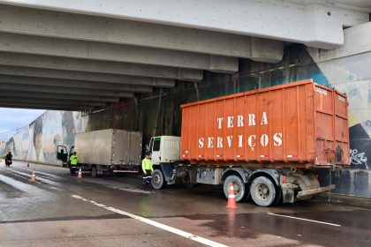 fiscalizacao de veiculos pesados na zona Norte 2