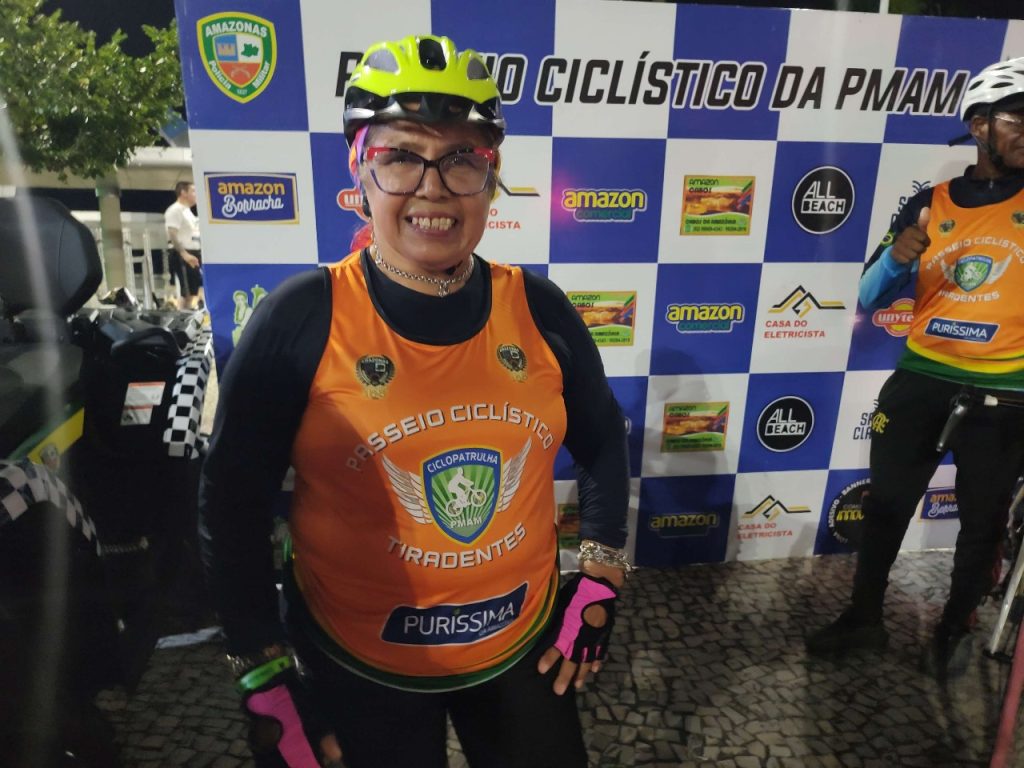Polícia Militar do Amazonas realiza 10º Passeio Ciclístico Tiradentes e reúne mais de 300 pessoas na Ponta Negra 9 na rocha 1024x768 1
