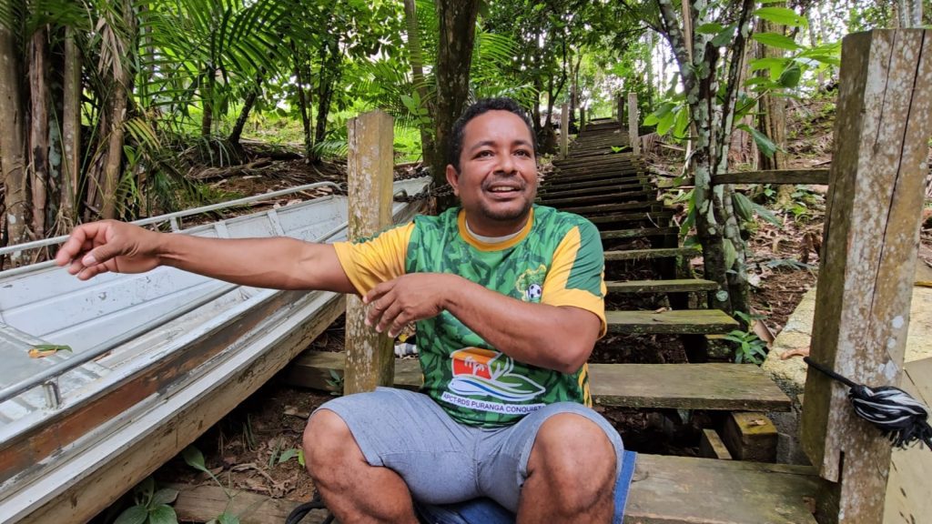 Torneio de futebol em Unidade de Conservação inova ao converter penalidades em mudas de árvores 13 07 Raimundo Rebelo gestor da APCT Noir Miranda Sema 1024x576 1