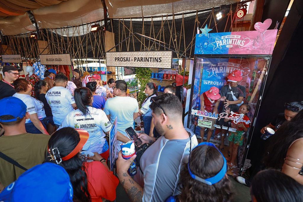 Festival de Parintins 2025: Estande do Prosai na Estação da Cultura recebe cerca de 4,2 mil pessoas, em quatro dias 12 09650a31 cf42 45fe b406 0a7f6c0f289d 1024x683 1