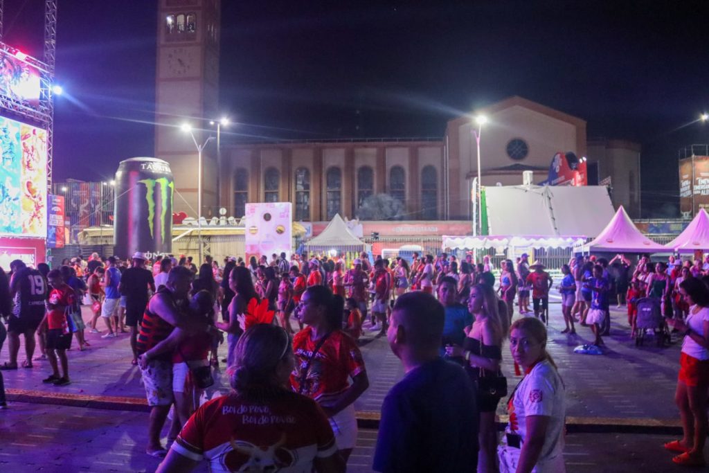 Festival de Parintins 2025: Panavueiro Fest reúne grande público na primeira noite com transmissão e atrações musicais 5 5e6dd1fc 64d6 49f2 842a afd3ad175c9b 1024x683 1