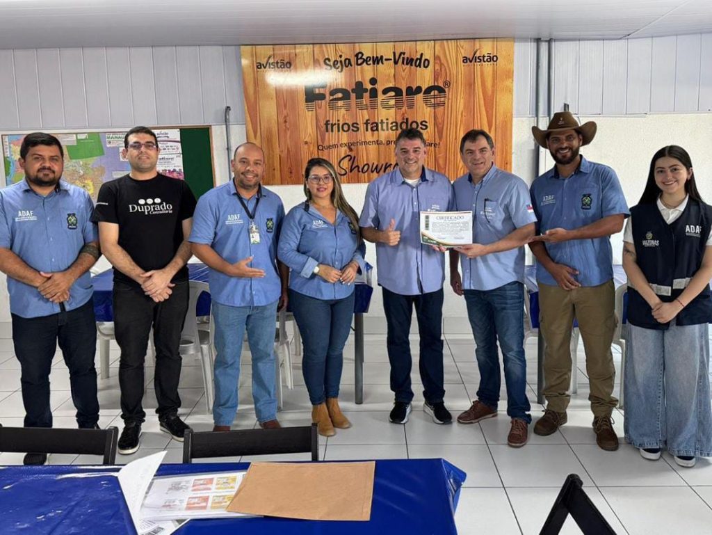 Adaf entrega certificado a empresa de fatiados habilitada ao Sistema Brasileiro de Inspeção de Produtos de Origem Animal 5 ADAF02 CERTIFICADO SISBI EQUIPEADAFEFATIARE 1024x769 1