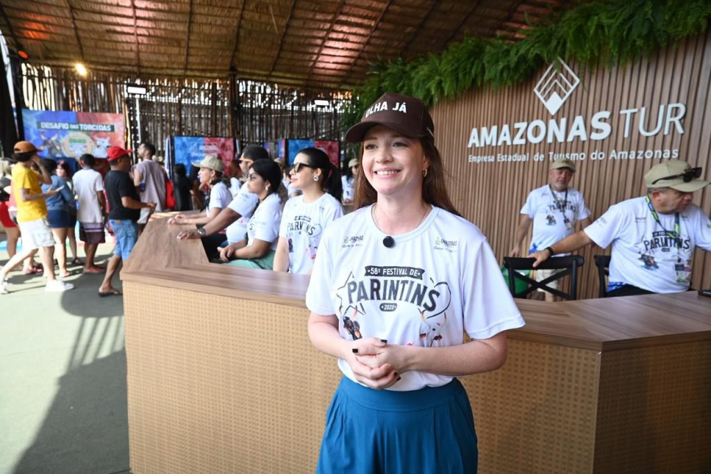 Festival de Parintins 2025: Amazonastur lança Estação do Turismo para recepcionar visitantes na Ilha Tupinambarana 10 AMAZONASTUR Estacao Turismo abertura Na foto vice presidente Amazonastur Laena Porto Foto Janailton Falcao 1024x682 1