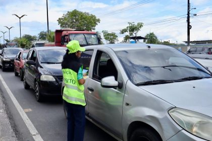 Acao educativa da Prefeitura de Manaus alerta para evitar excesso de velocidade e inicio de operacao de radares de fiscalizacao 4