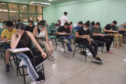 AprovENS curso pre vestibular presencial da UEA 1 2 1024x684 1