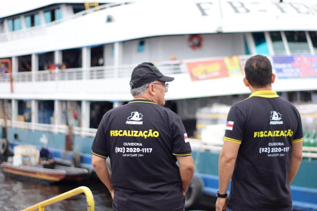 Festival de Parintins 2025: Arsepam define esquema operacional das embarcações para Ilha Tupinambarana 7 Arsepam fiscaliza embarcacoes Foto Divulgacao 2 1024x682 1