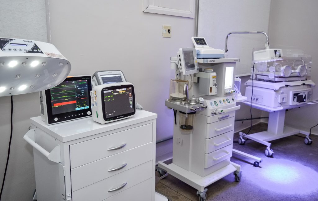 Governo do Amazonas entrega novos leitos de UTI Neonatal e equipamentos à Balbina Mestrinho 9 Balbina Mestrinho celebra 64 anos com entrega de equipamentos e novos leitos de UTI foto EvandroSeixas ses 2 1024x648 1