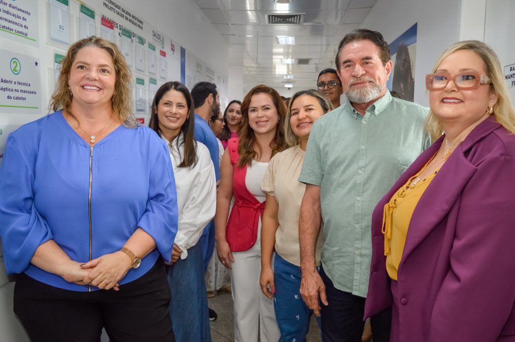Governo do Amazonas entrega novos leitos de UTI Neonatal e equipamentos à Balbina Mestrinho 11 Balbina Mestrinho celebra 64 anos com entrega de equipamentos e novos leitos de UTI foto EvandroSeixas ses 1024x681 1