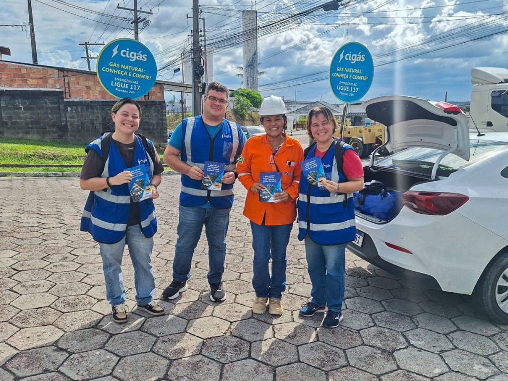 Cigás realiza ações de sensibilização com comunidades e empresas 7 CIGAS Acao de sensibilizacao no entorno das obras da Cigas Credito da foto Divulgacao Cigas 02 1024x768 1