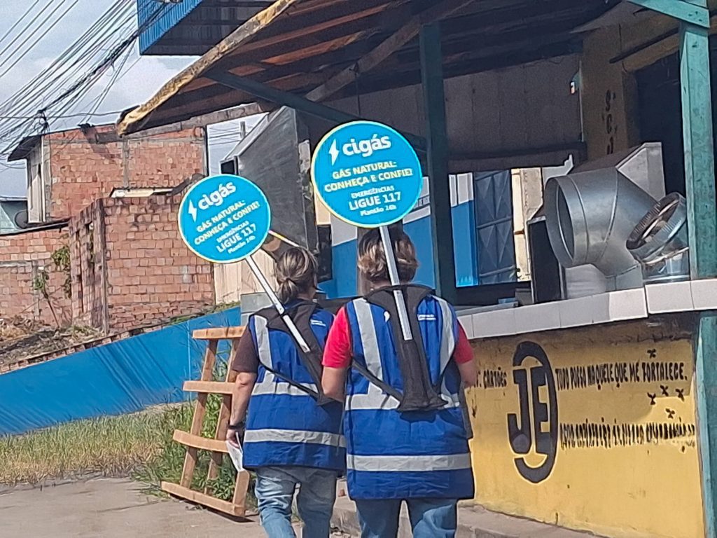 Cigás realiza ações de sensibilização com comunidades e empresas 5 CIGAS Acao de sensibilizacao no entorno das obras da Cigas Credito da foto Divulgacao Cigas 03 1024x768 1