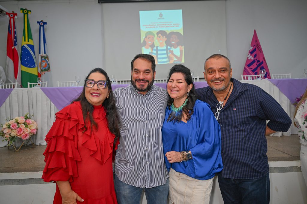 Em Parintins Governo do Amazonas reforça apoio ao Tribunal de Justiça no combate à violência doméstica 5 CasaCivil Lanc807 amentodecartilha Fotos Divulgacao 1024x683 1