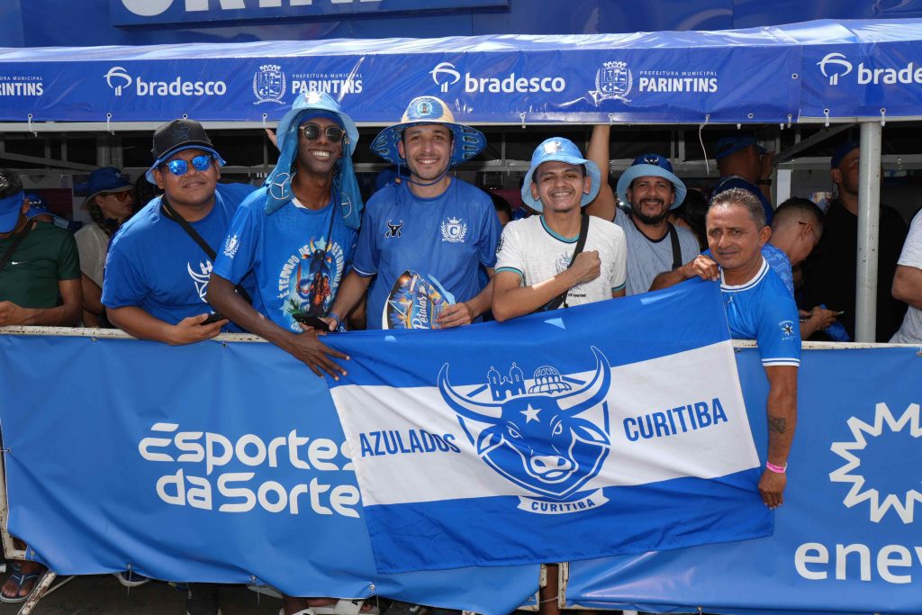 Festival de Parintins 2025: Governo do Amazonas reforça cuidado com torcedores nas filas das galeras 7 Cultura filas galera foto Aguilar Abecassis Secretaria de Estado de Cultura e Economia Criativa 1 1024x683 1