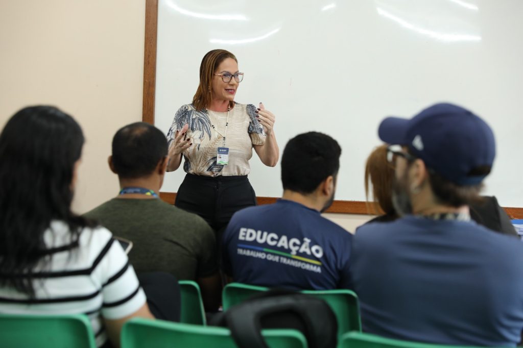 Educacao Encontro Comissoes e Servidores Foto Euzivaldo Queiroz 1024x682 1