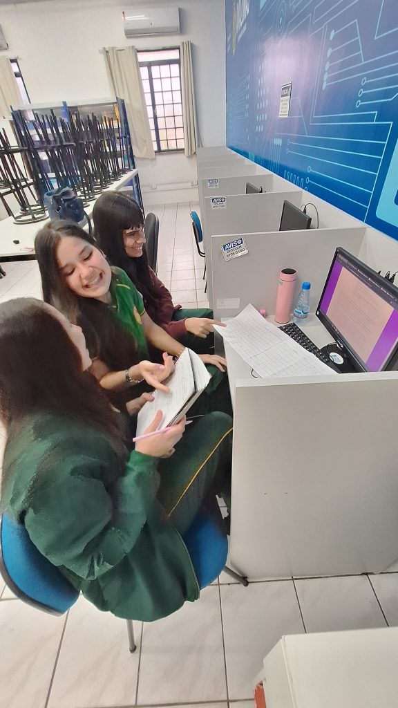 Estudantes da rede estadual se classificam para a etapa nacional da Olimpíada de História do Brasil 10 Educacao ONHB Foto Divulgacacao6 576x1024 1