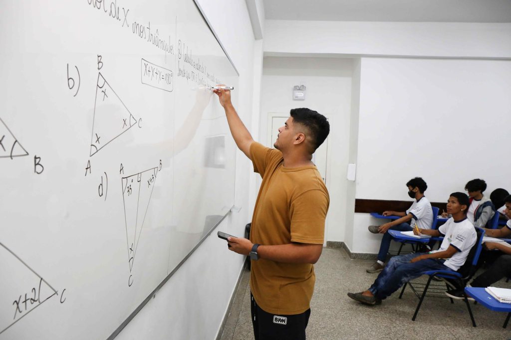 Secretaria de Educação convoca mais 155 candidatos do PSS para a capital do Amazonas 5 Educacao PSS Convocacao Professores Foto Euzivaldo Queiroz 3 1024x683 1