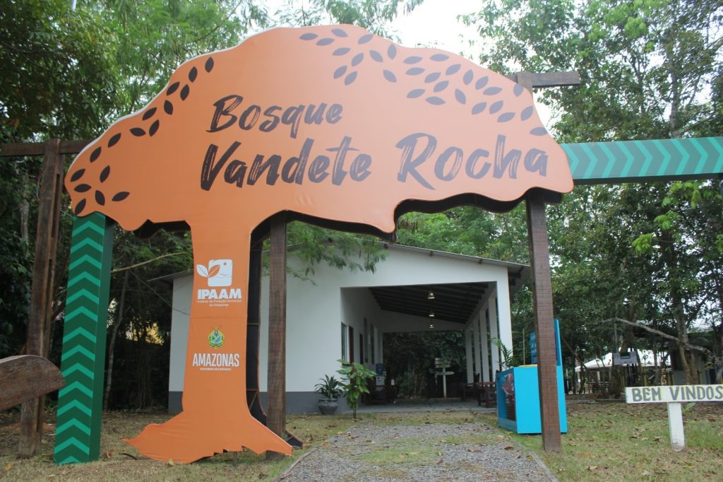 Bosque Estadual Vandete Rocha reúne lazer, educação e sustentabilidade na sede do Ipaam 8 Entrada do Bosque Vandete Rocha Foto 1 09 06 2025 1024x682 1