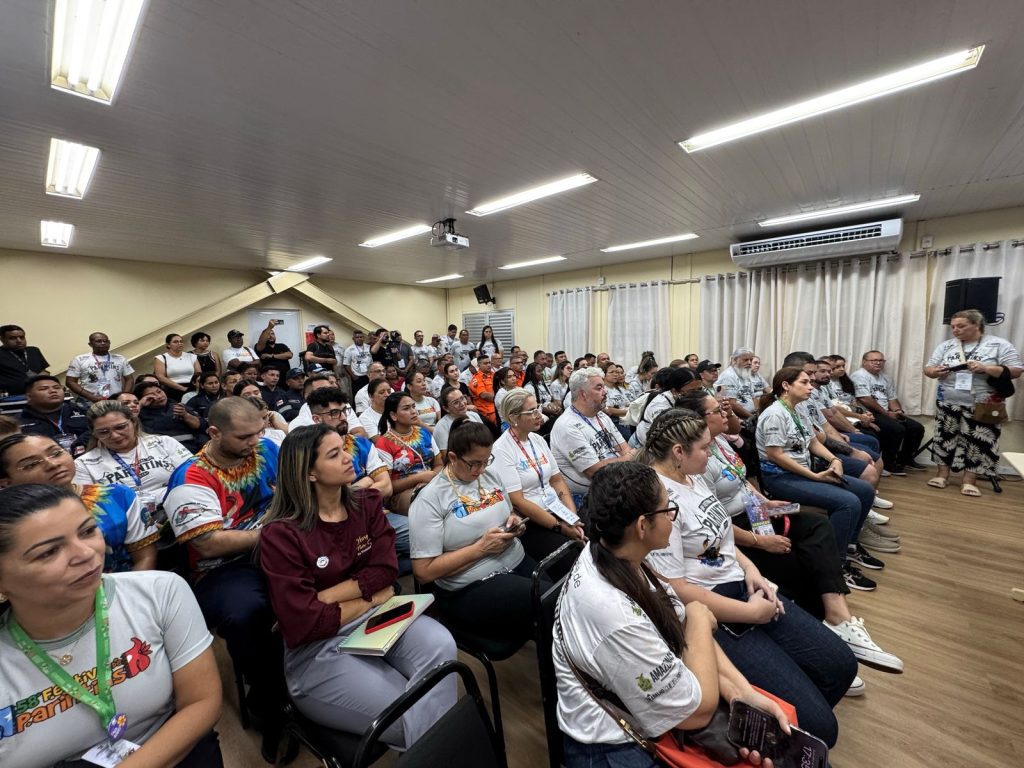 Festival de Parintins 2025: Vigilância em Saúde integra força-tarefa para atuação na festa de boi-bumbá 8 FVS RCP FVS RCP integra forca tarefa no Festival de Parintins FOTO Anne Alves FVS RCP 2 1024x768 1