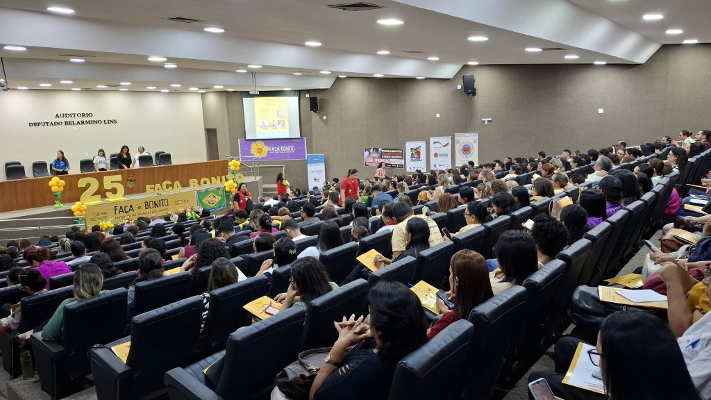 Faça Bonito: FVS-RCP reforça importância do enfrentamento à violência sexual contra crianças e adolescentes durante seminário 14 FVS RCP Seminario Estadual 18 de Maio Faca Bonito FOTO Jheffeson Coelho FVS RCP 1jpeg 1024x576 1