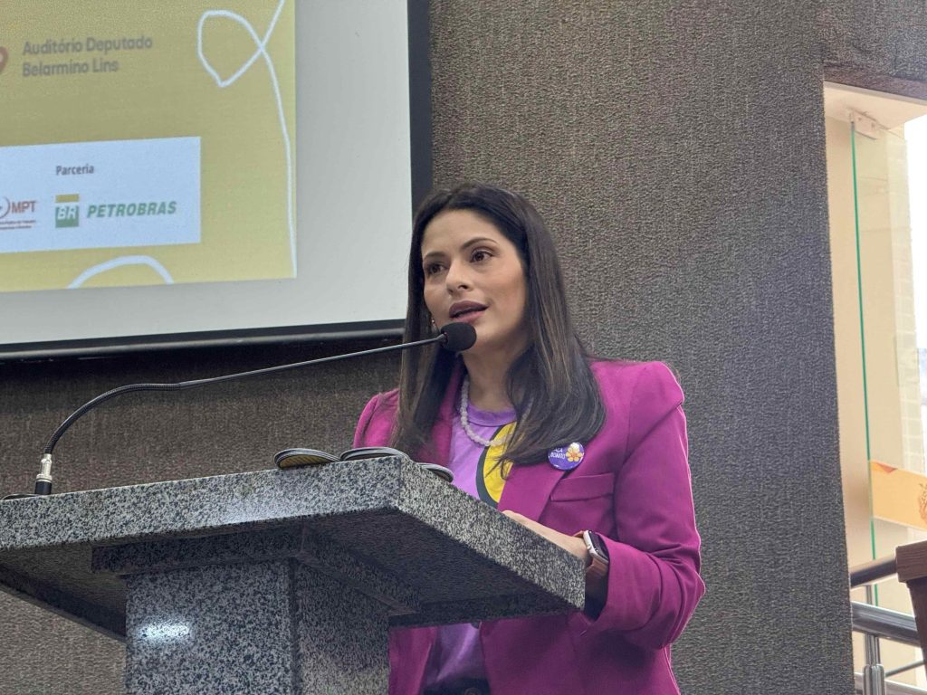 Faça Bonito: FVS-RCP reforça importância do enfrentamento à violência sexual contra crianças e adolescentes durante seminário 12 FVS RCP Seminario Faca Bonito 2025 FOTO Anne Alves FVS RCP 1 1024x768 1