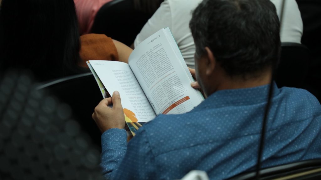Evento apoiado pelo Governo do Amazonas discute cultura e Literatura Comparada 5 Fapeam Evento apoiado pelo Governo do Amazonas Foto Ayrton Lopes 2 1024x575 1