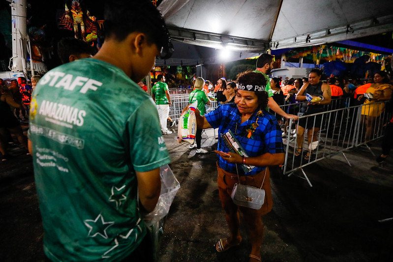 Festival de Parintins 2025: Governo do Amazonas arrecada mais de 70 mil itens de alimentos durante a Festa dos Visitantes 5 Festa dos Visitantes Foto Arthur Castro Secom
