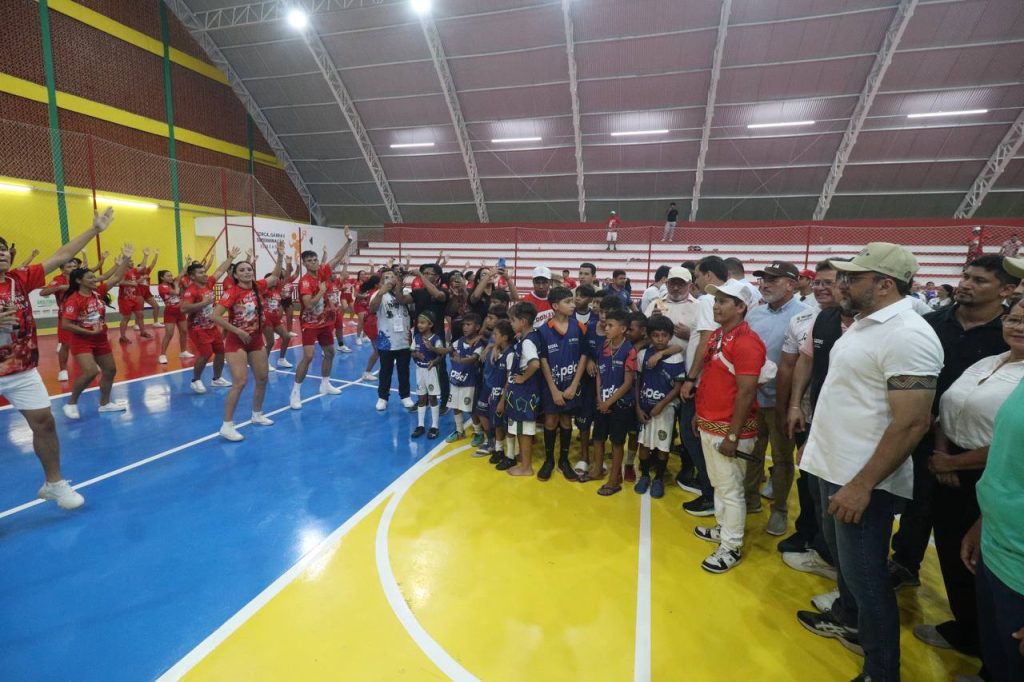 Em Parintins, governador Wilson Lima entrega ginásio Elias Assayag revitalizado e amplia oferta de programas esportivos 8 Ginasio Elias Assayag Parintins Foto Lucas Silva Secom 2 1024x682 1