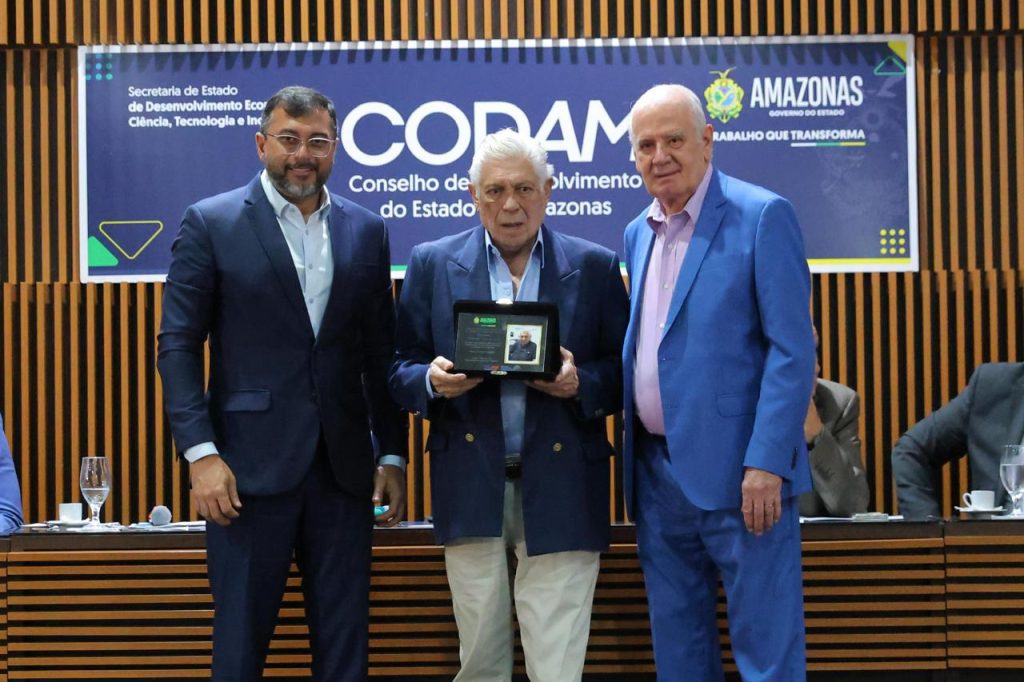 Governador Wilson Lima destaca aprovação de projetos com previsão de quase 2 mil empregos na 314ª reunião do Codam 7 Governador Wilson Lima destaca aprovacao de projetos com previsao de quase 2 mil empregos na 314a reuniao do Codam 3 com Cristovao Marques Pinto e Serafim Correa foto Diego Peres Secom 1024x682 1