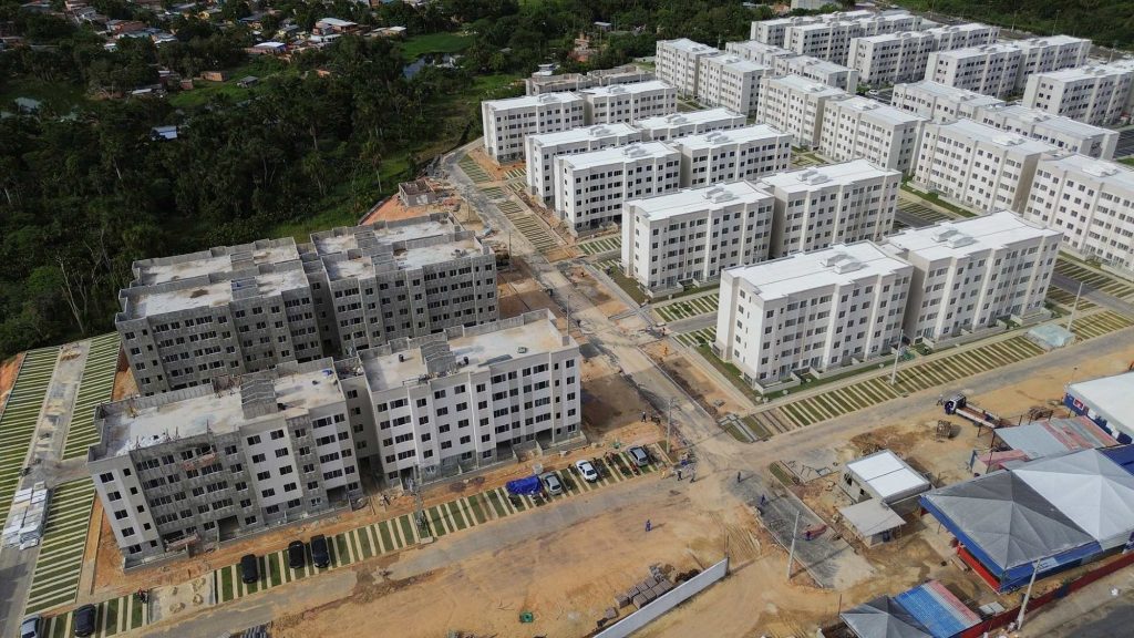 Amazonas Meu Lar impulsiona setor da construção civil no primeiro quadrimestre de 2025 5 HABITAC807 A771 O UGPE TIAGO CORREA 05 1024x576 1