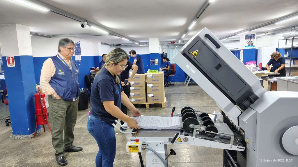 Dia da Indústria Gráfica: Imprensa Oficial do Estado registra salto de 95% na produção 6 IOA Acabamento 1024x576 1