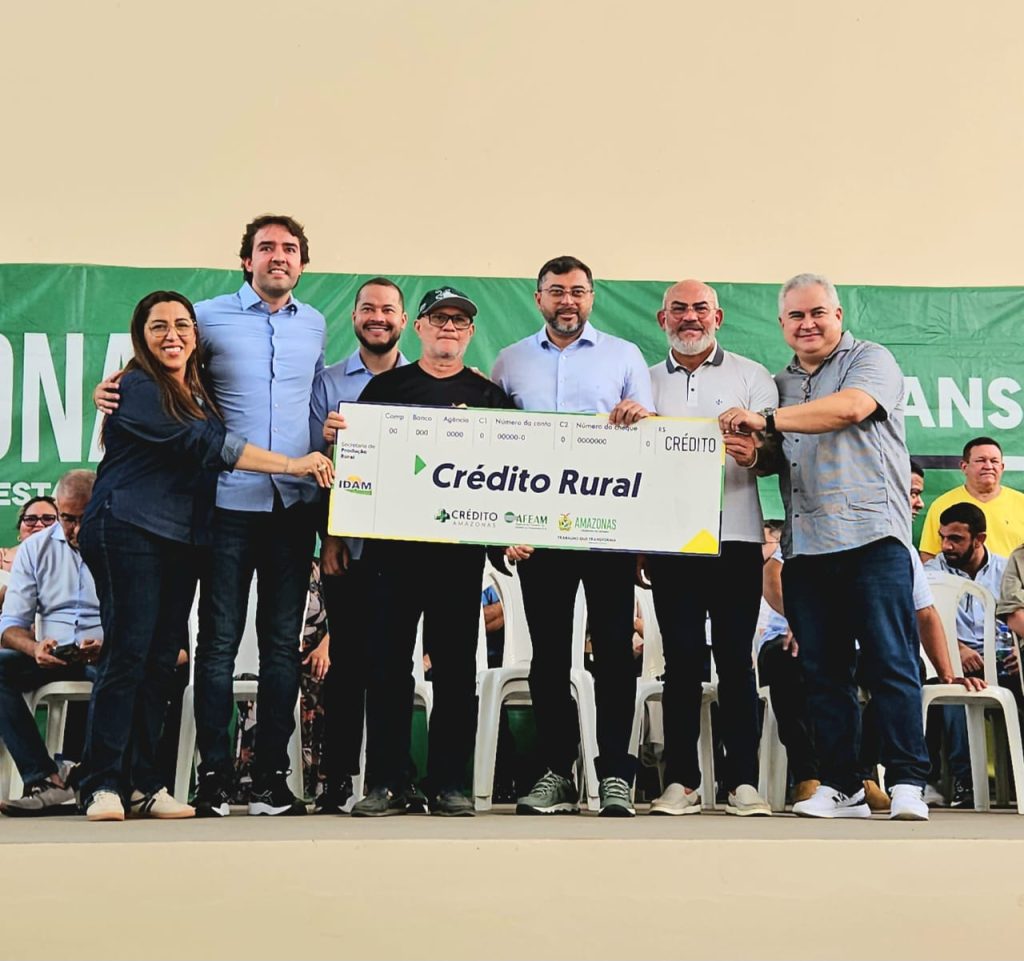 Em Itacoatiara, Governo do Amazonas entrega R$ 387,7 mil a agricultores e pescadores artesanais 5 Idam Entregas Setor Primario Itacoatiara Foto Renan Pinheiro Idam 1024x961 1