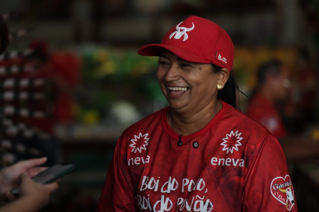 Festival de Parintins 2025: As mulheres dos bastidores dos Bois Caprichoso e Garantido que fazem a festa acontecer 8 Mulheres nos Bois Silvia Freire foto Mauro Neto Secom 1 1024x682 1
